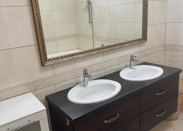 Kekmadar Wellness דירה